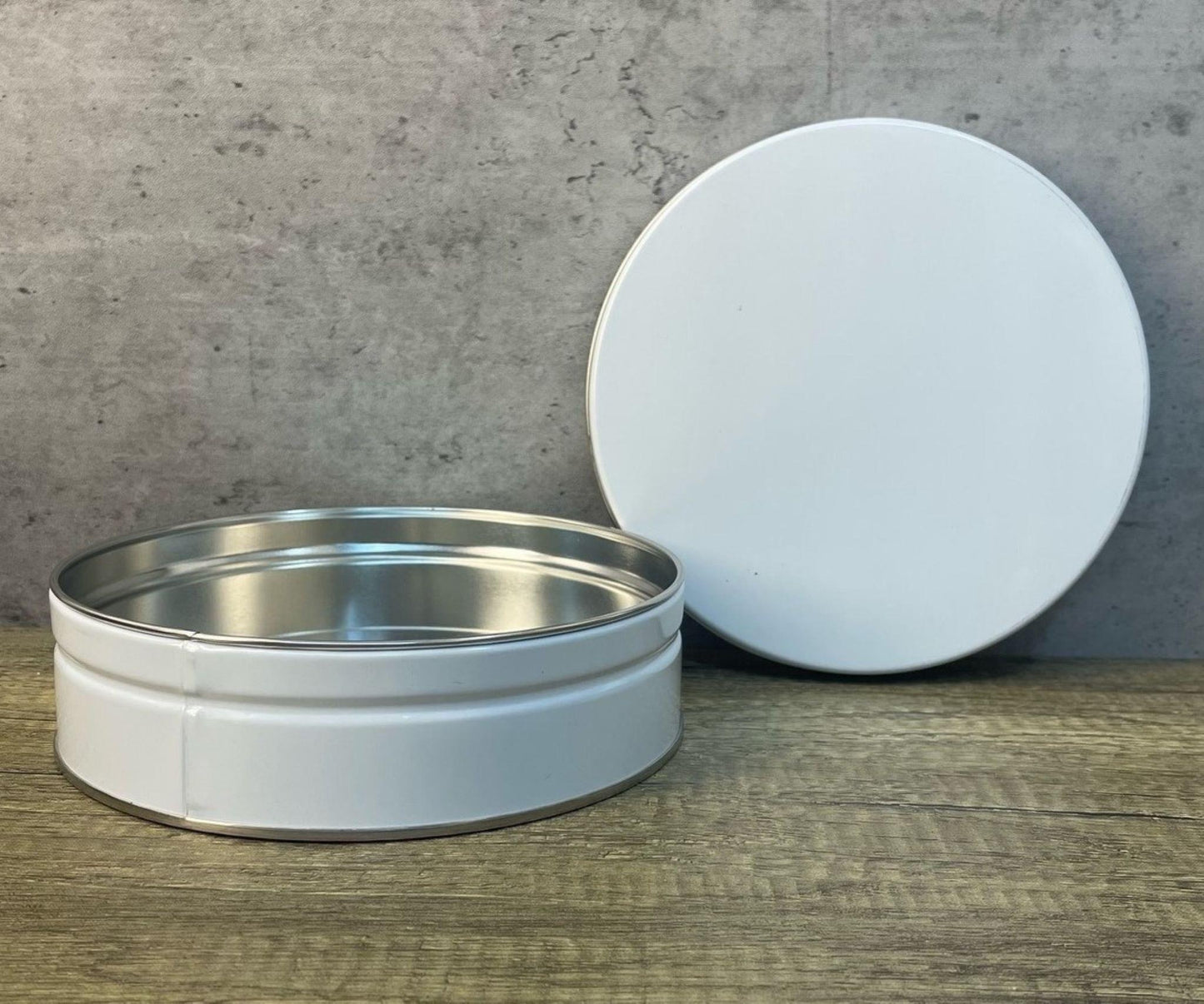 1/2lb Round Tin Container (ASSORTED)